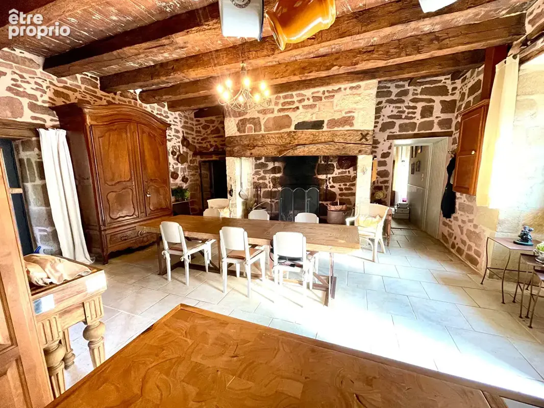 Belle maison en brasier avec dépendances. - photo 9