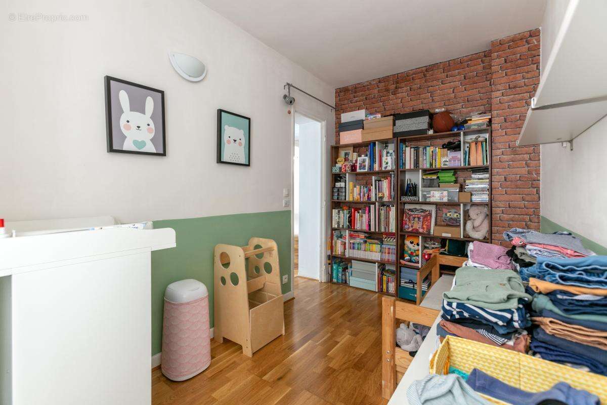 Appartement à PARIS-11E