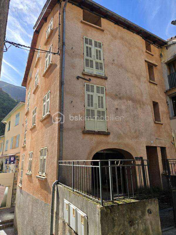 Maison à SAINT-SAUVEUR-SUR-TINEE