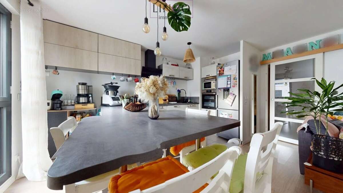 Appartement à THIAIS