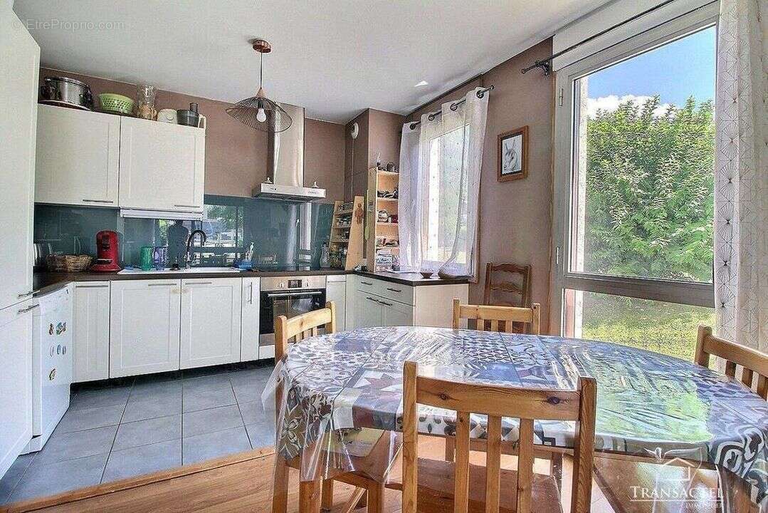 Appartement à SAINT-GERVAIS-LES-BAINS