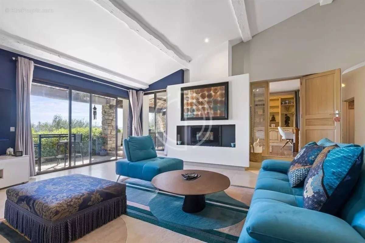 Maison à MOUGINS