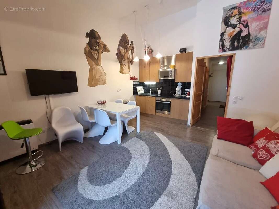 Appartement à LA SALLE-LES-ALPES