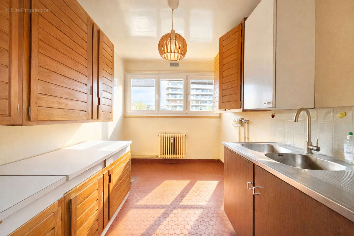 Appartement à FONTENAY-SOUS-BOIS