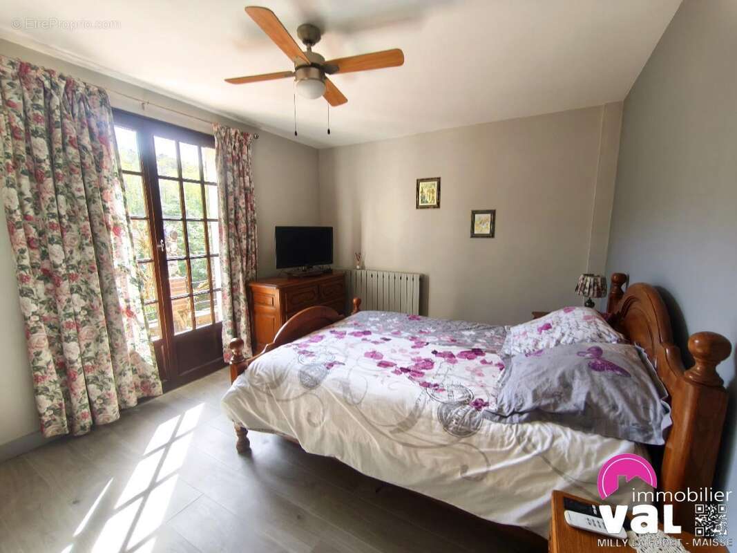 Maison à MILLY-LA-FORET