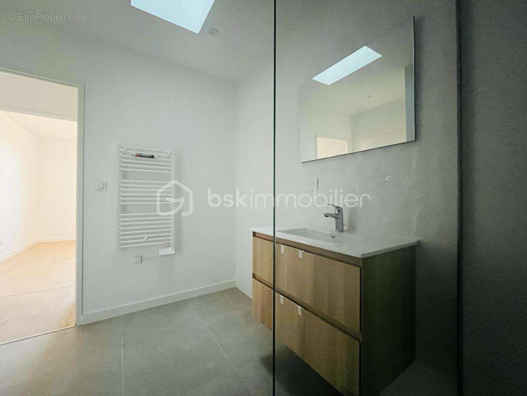 Maison à SAINT-DIDIER-DE-FORMANS