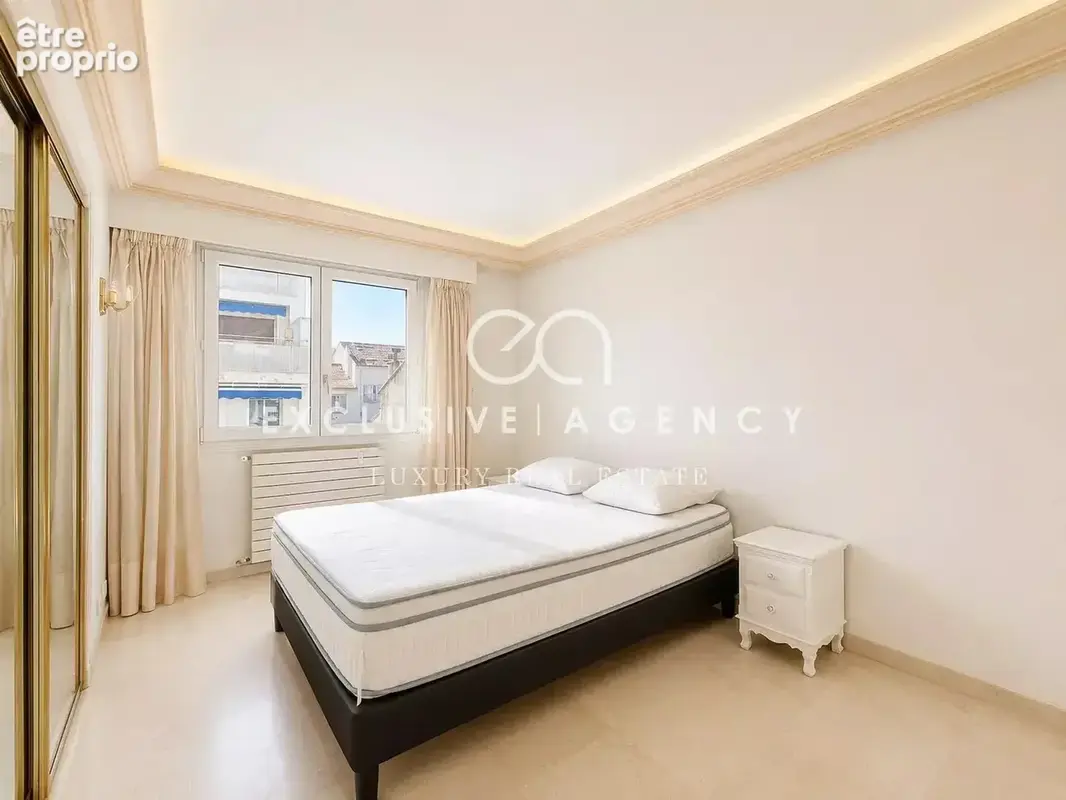 Cannes Banane appartement 4 pièces 105m² étage élevé terrasse parking et cave - photo 9