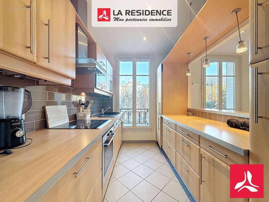 Appartement à PARIS-17E