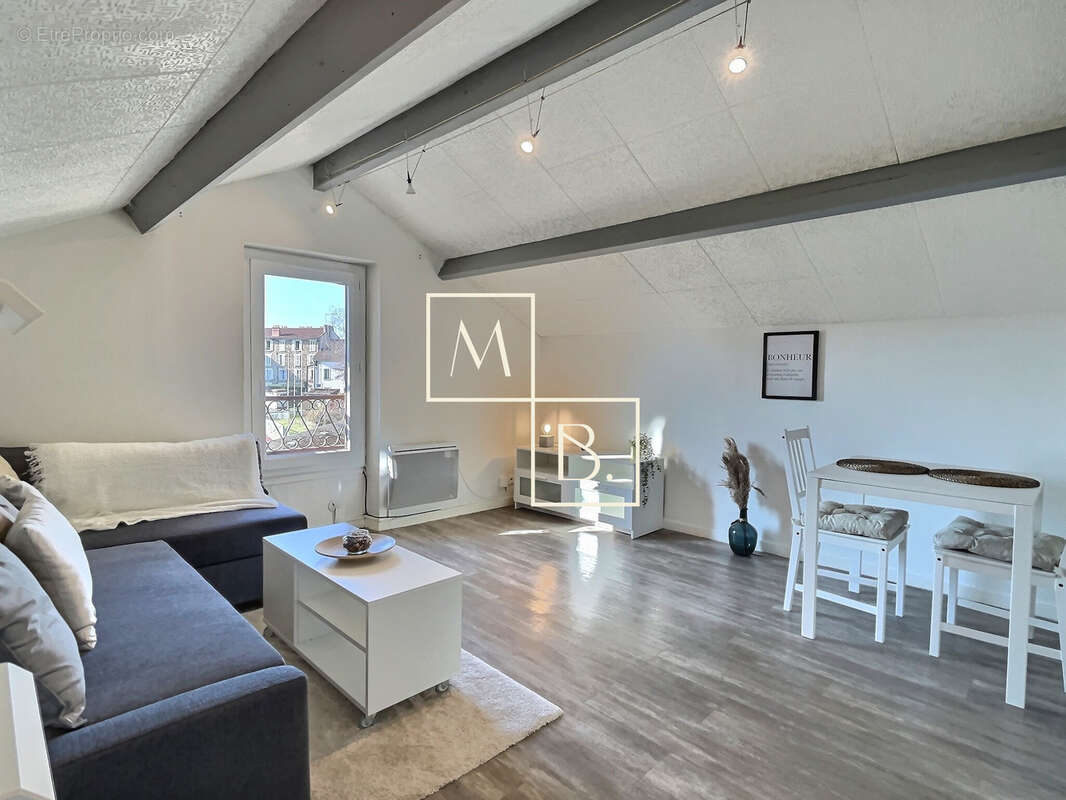 Appartement à CORBEIL-ESSONNES
