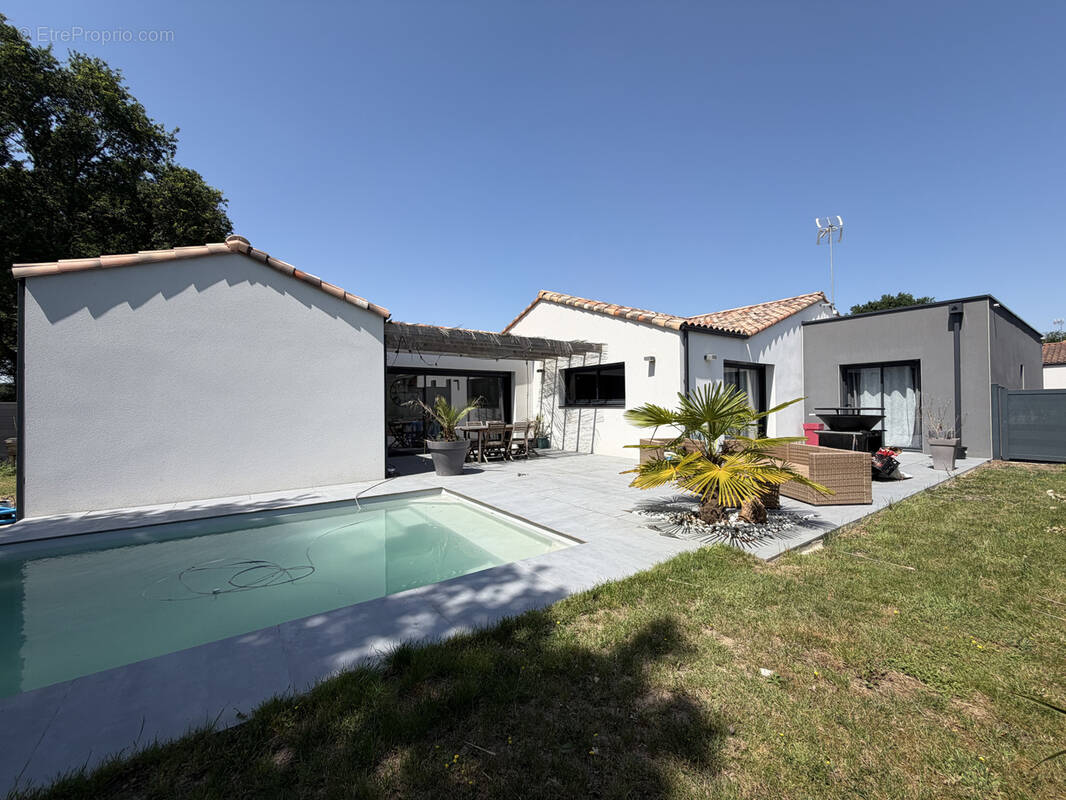 Maison à AIZENAY