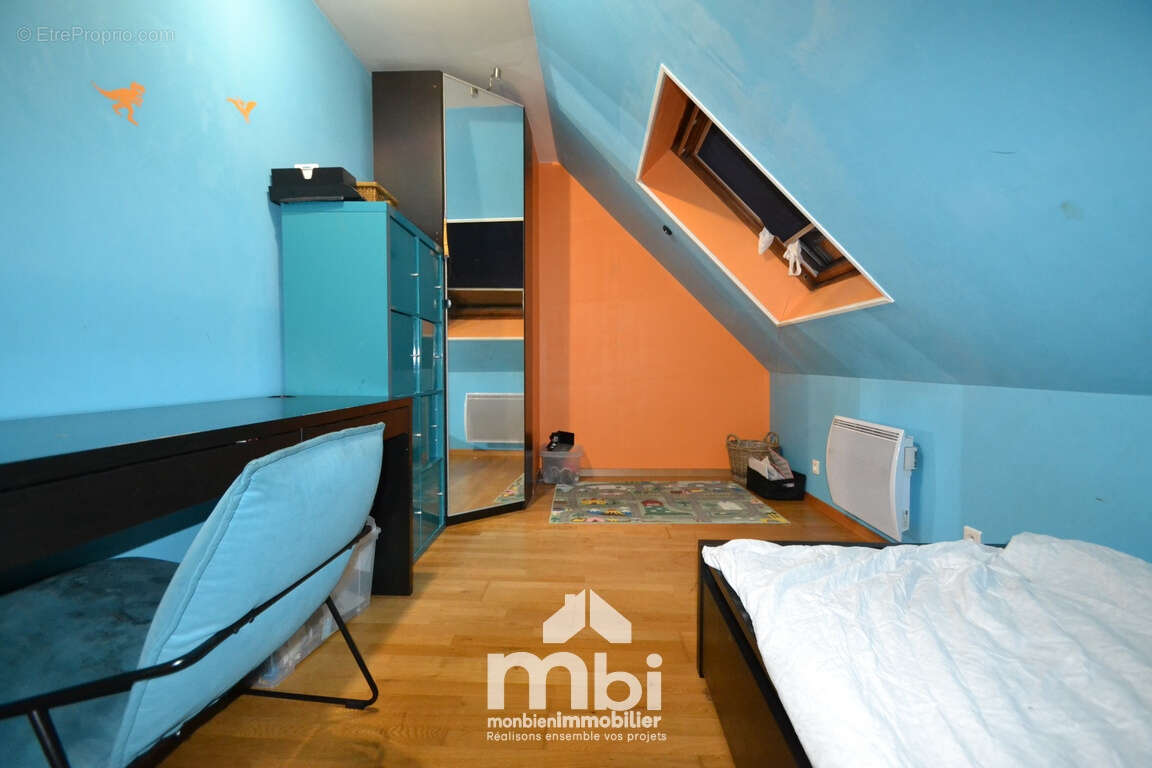 Maison à MARLY-LA-VILLE