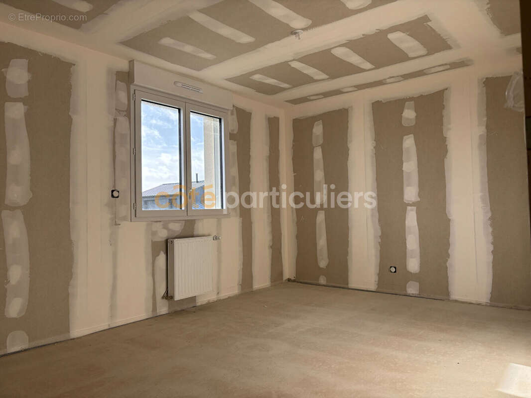 Maison à AGON-COUTAINVILLE