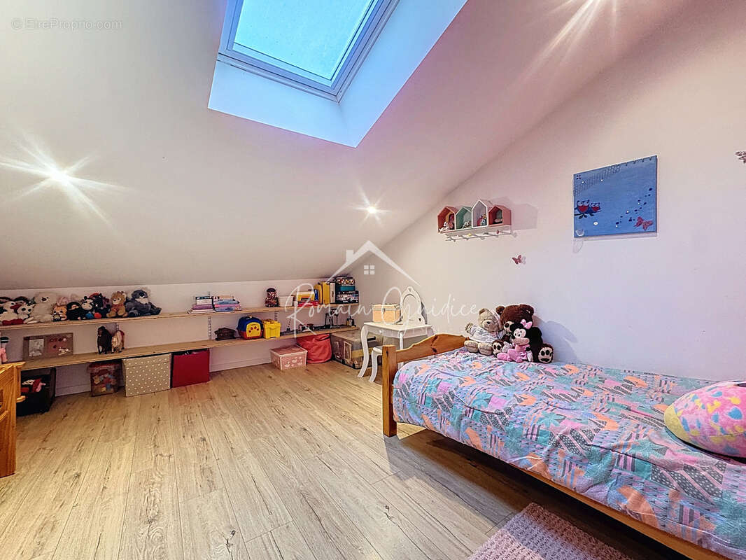 Loft en duplex 144 m2 avec deux places de parking - photo 15