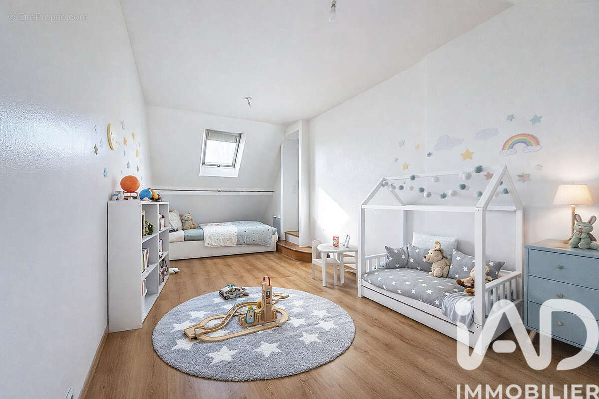 Photo 9 - Maison à SAVIGNY-LE-TEMPLE