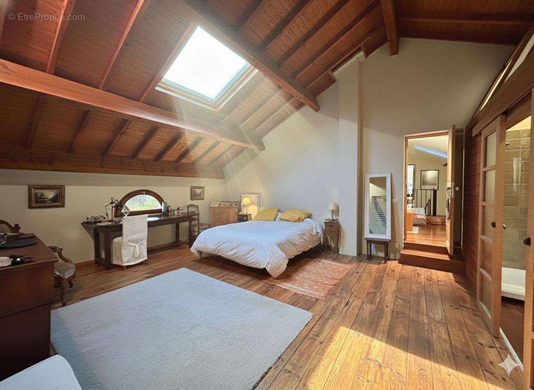 Maison à SAINT-ROMAIN-AU-MONT-D&#039;OR