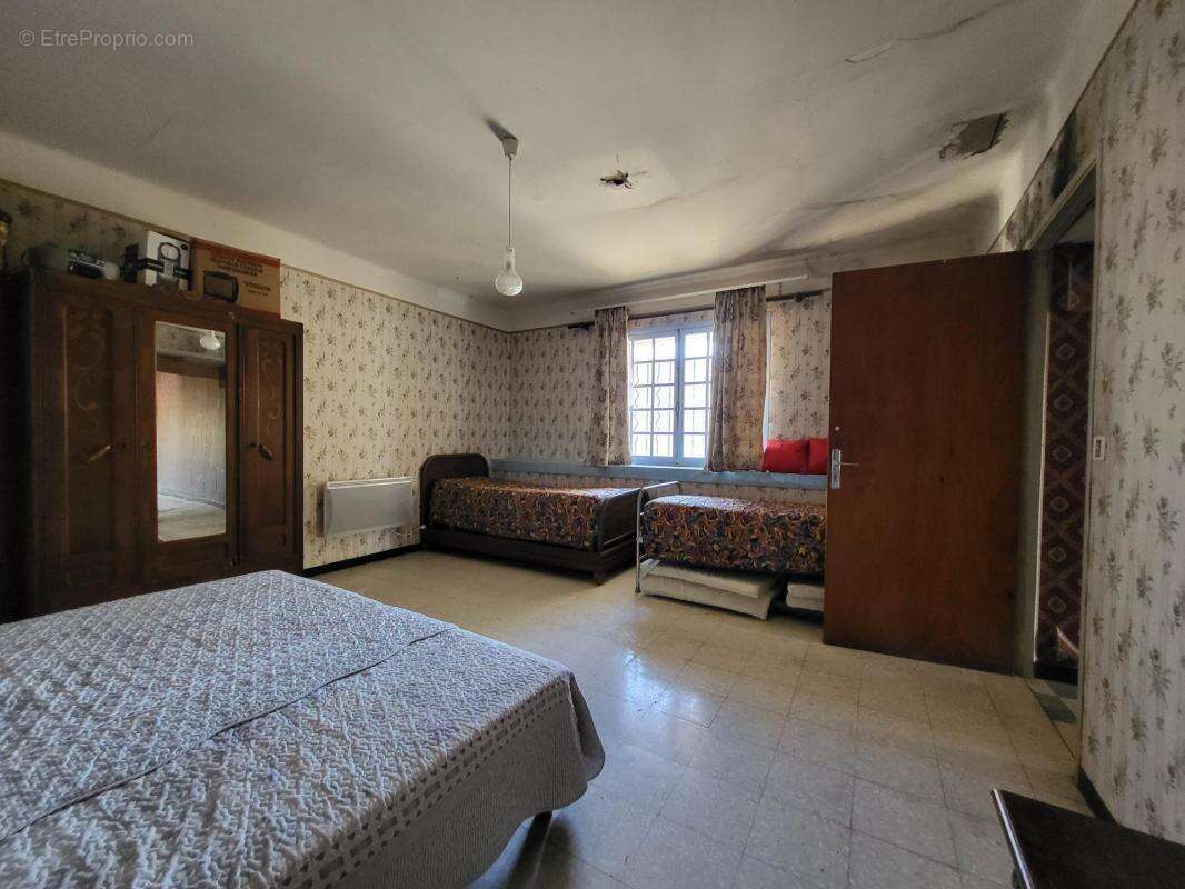 Appartement à SAINT-BRES