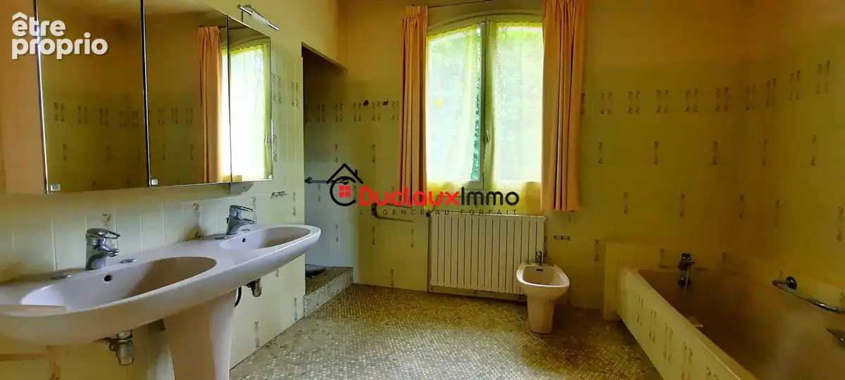 Grande maison individuelle - Sous sol complet - Terrain plat d'1 hectare et demi - photo 11