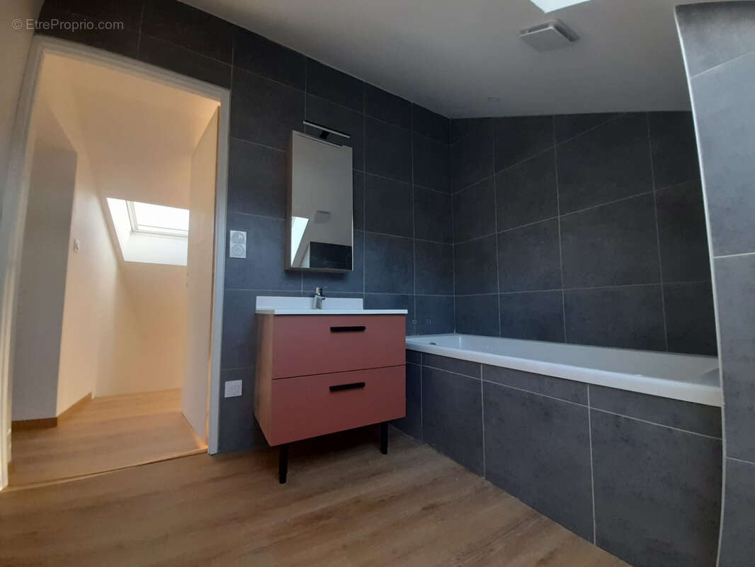 Maison à LE CHAMBON-SUR-LIGNON