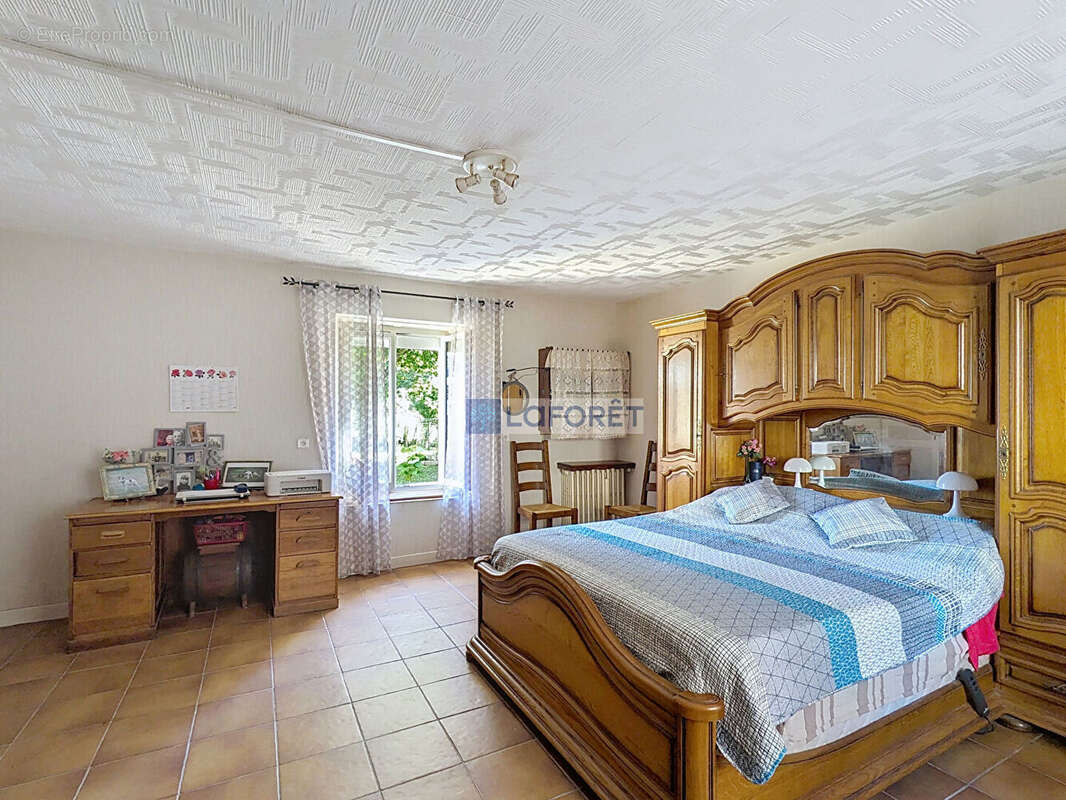 Maison à MONTHUREUX-SUR-SAONE