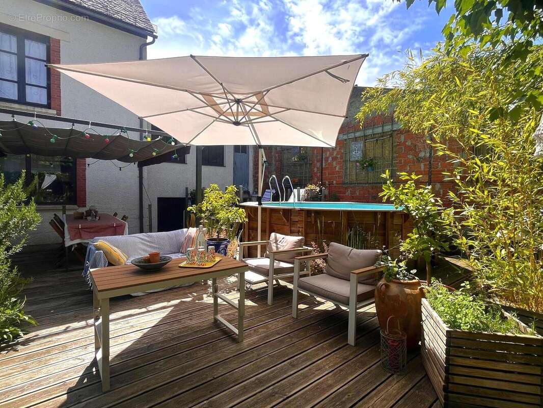 Maison 170 m² à Mauriac  - photo 4