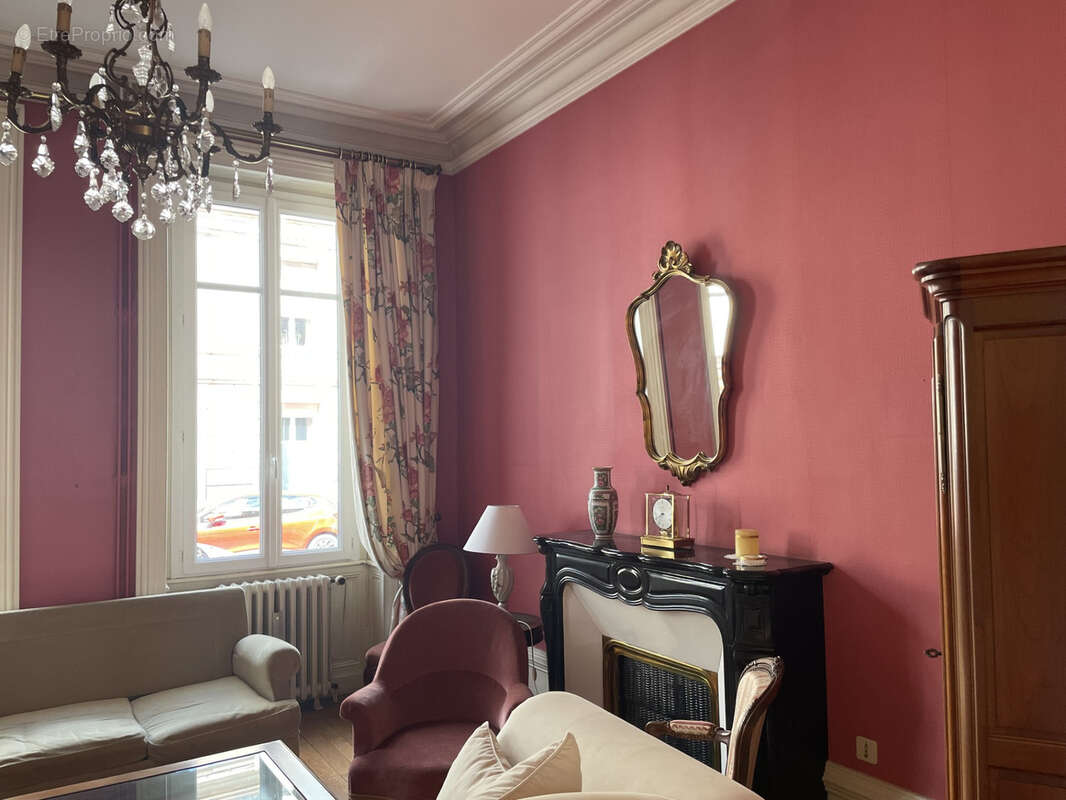 Maison à COGNAC