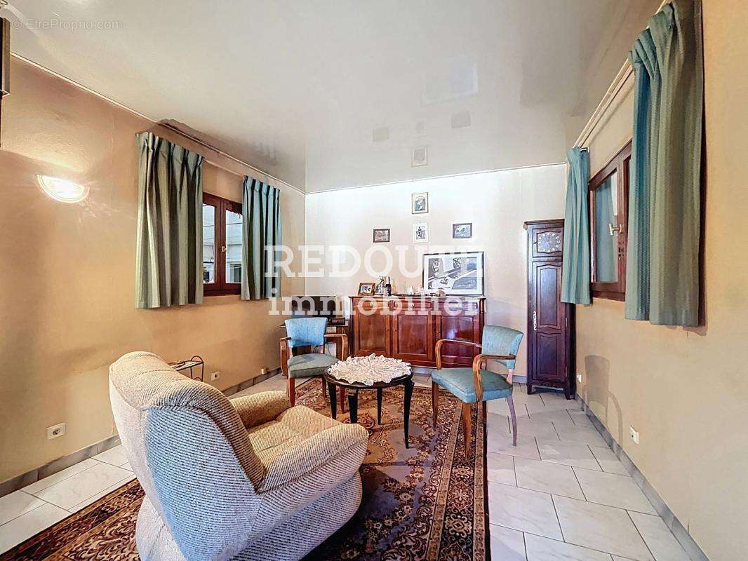 REIMS - Ensemble immobilier avec fort potentiel - photo 5