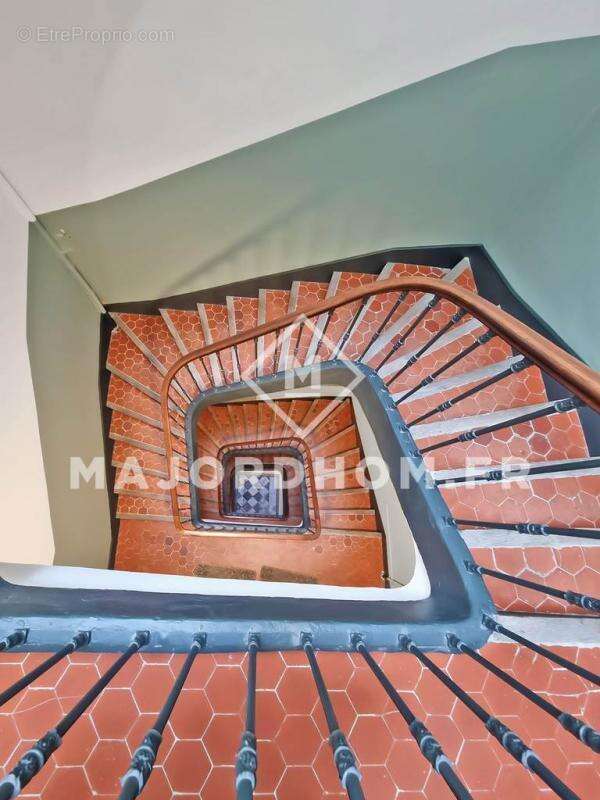 Appartement à MARSEILLE-7E