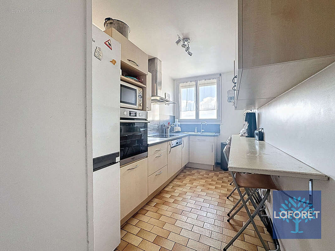 Appartement à CHILLY-MAZARIN