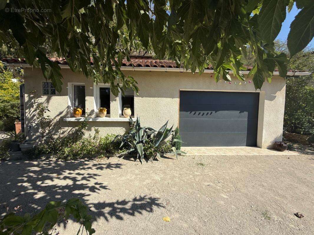 Maison à LAMAGDELAINE