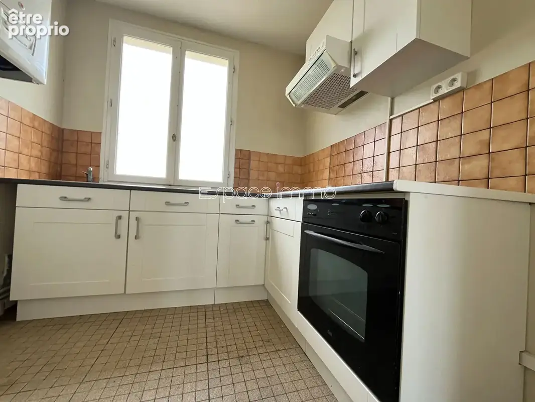 Appartement f3 - 56m² - 2 chambres - cave - maromme centre ville - photo 3