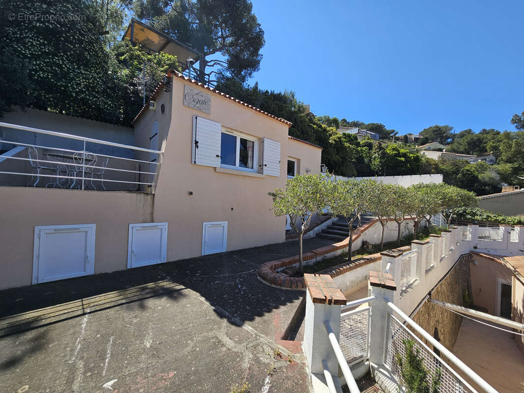 Maison à SAINT-MANDRIER-SUR-MER