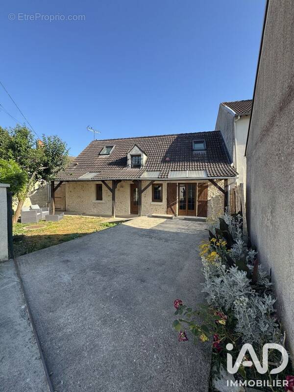 Photo 1 - Maison à TROUY
