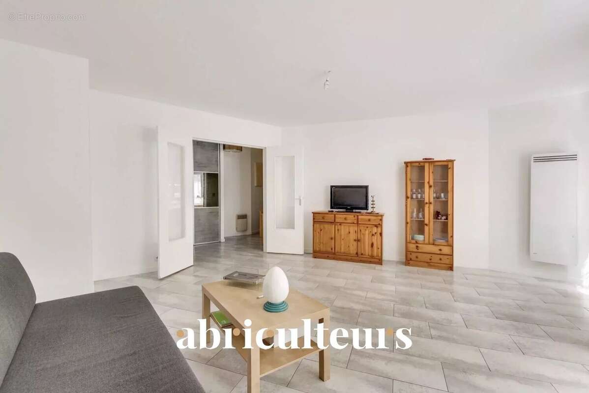 Appartement à ISSY-LES-MOULINEAUX