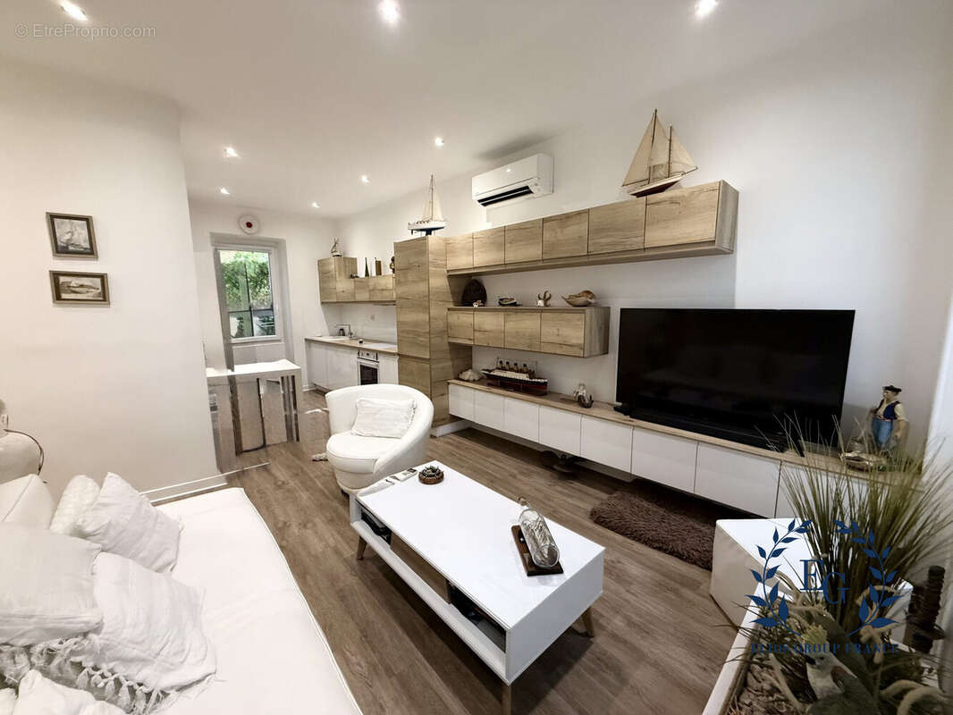 Appartement 40 m² à Marseille-7e  - photo 2