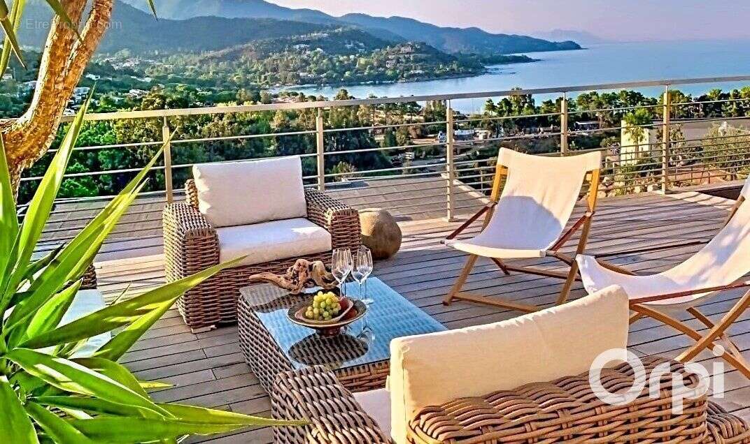 Maison à PORTO-VECCHIO