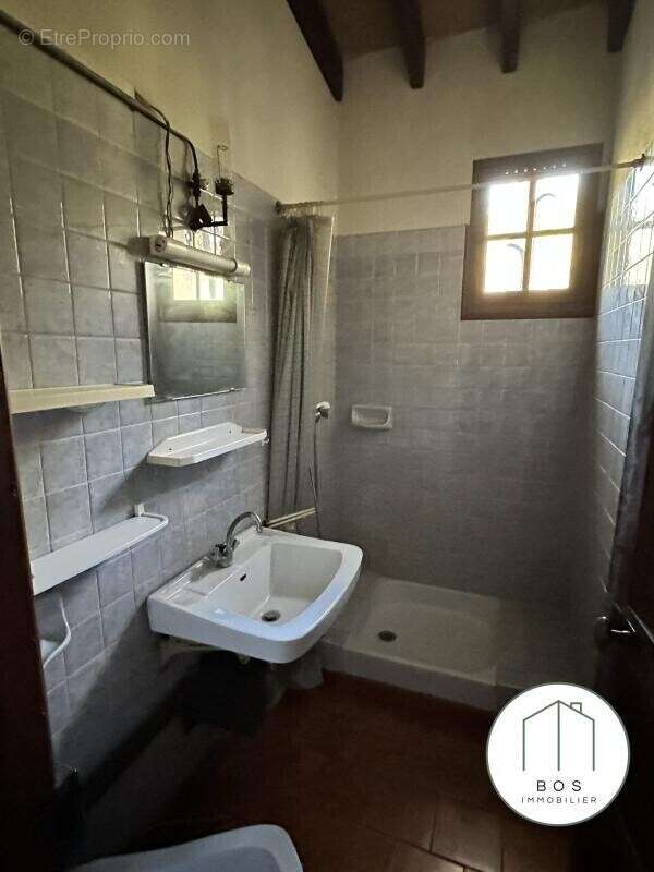 Maison à SAINT-ETIENNE-DU-GRES