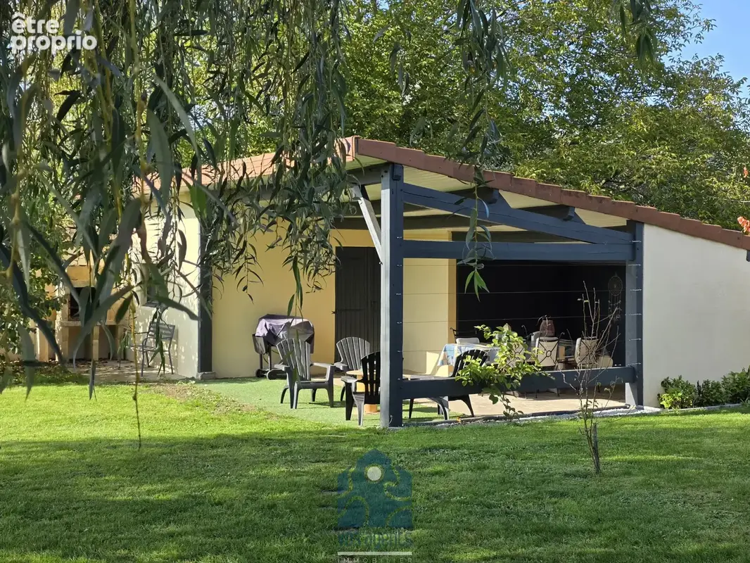 Villa de plain-pied 6 pièces avec piscine couverte, garage, carport et terrain constructible - photo 14