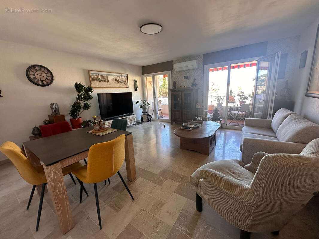 Appartement à HYERES