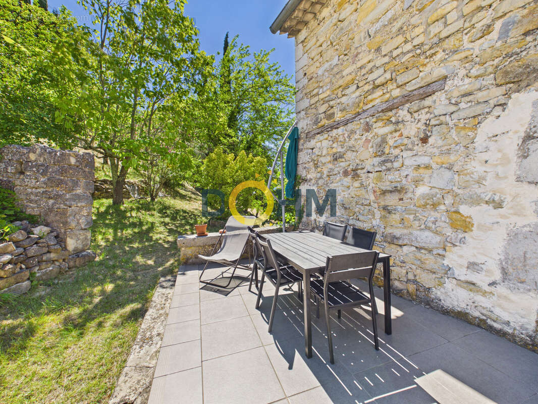 Propriété: 3 habitations + piscine - photo 4