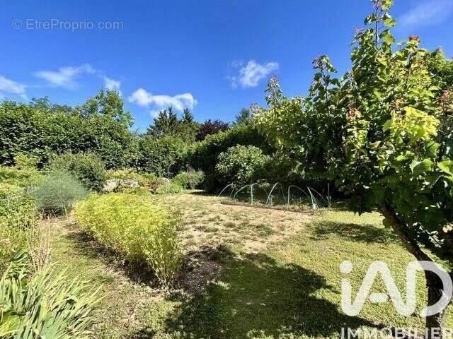 Maison 77 m² à Vouille  - photo 3