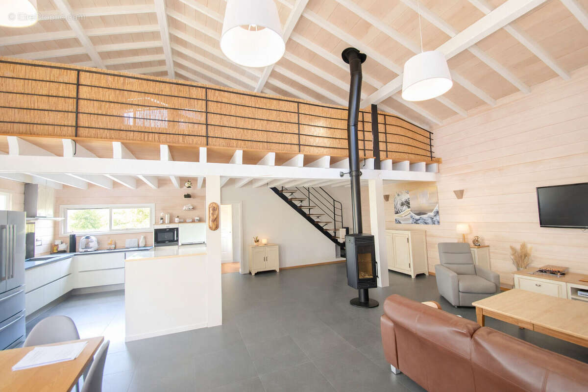 Maison contemporaine T5 à vendre à Gujan-Mestras - photo 5