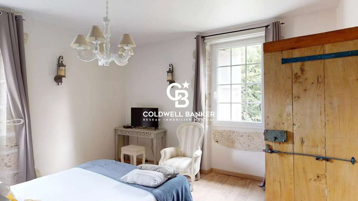 Maison à MONTESQUIEU