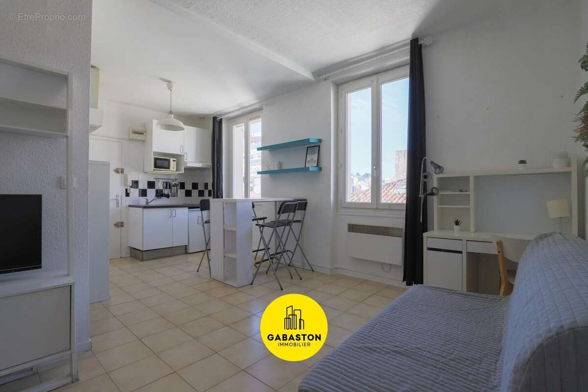 Appartement à MARSEILLE-1E