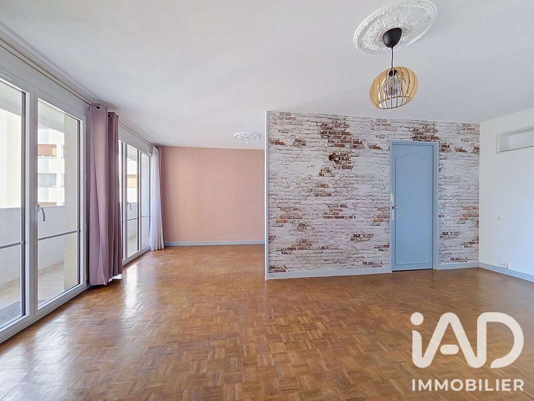 Appartement 76 m² à Paris-20e  - photo 7