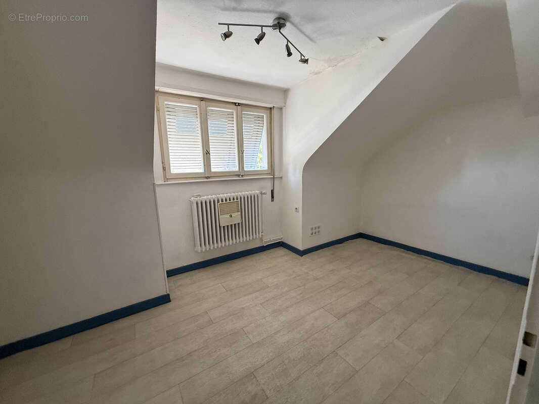 Grande maison à rénover à Bartenheim - photo 16