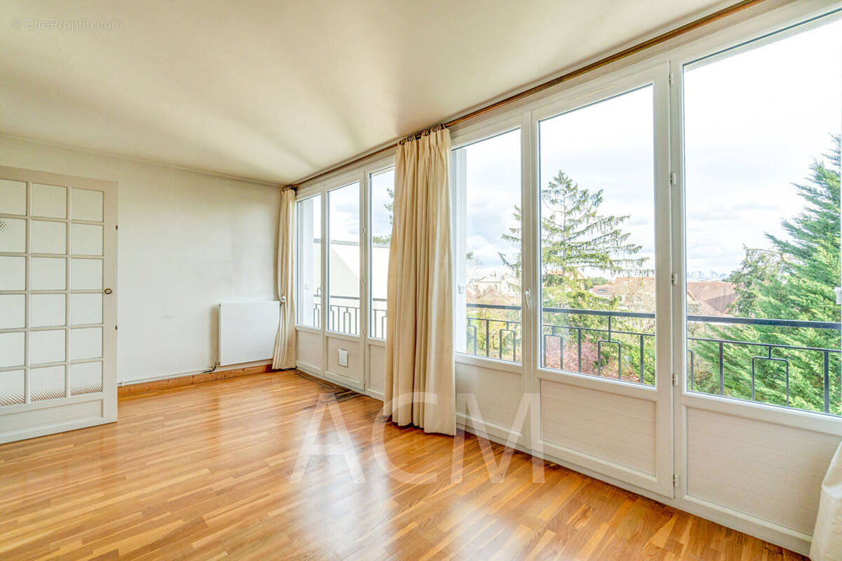 Appartement à MAISONS-LAFFITTE