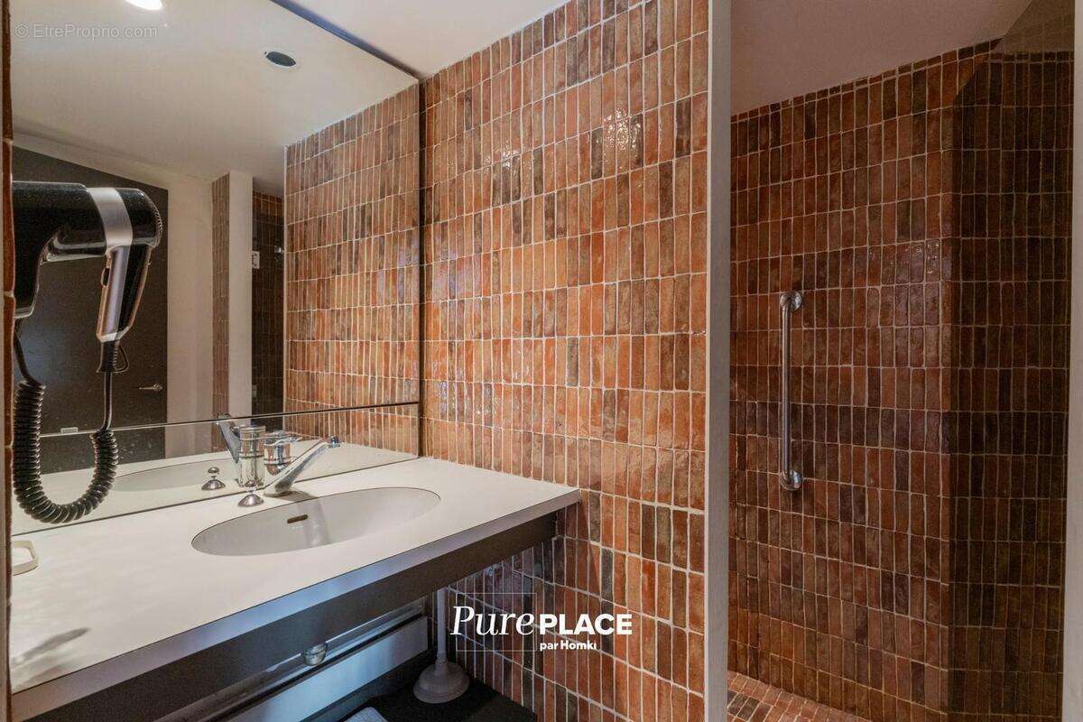 Appartement à MARSEILLE-1E