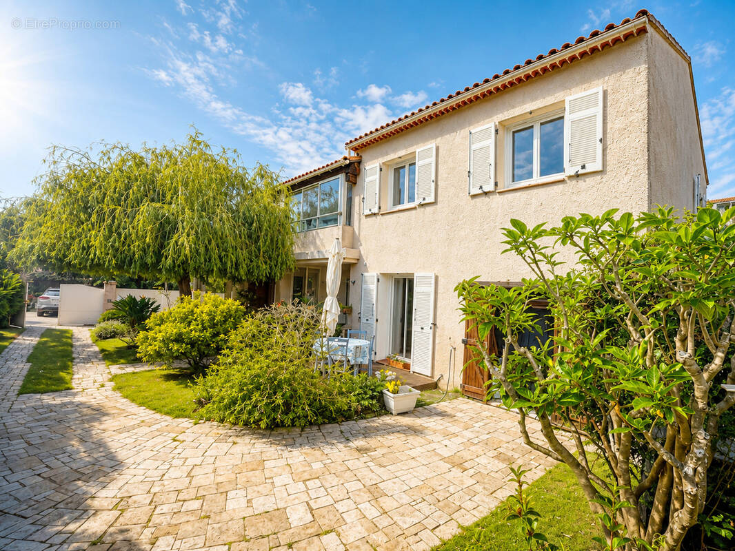 Maison à SAINT-MANDRIER-SUR-MER