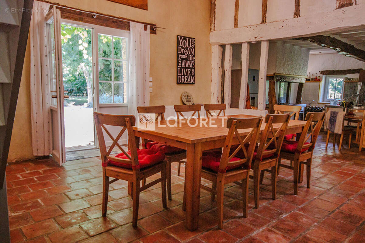 Maison à CASTELJALOUX