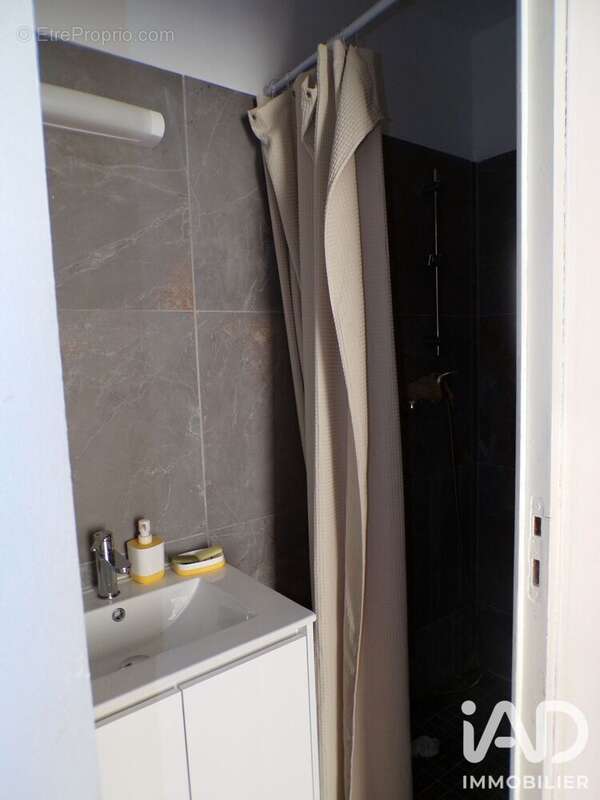 Appartement 53 m² à Marseille-16e  - photo 3